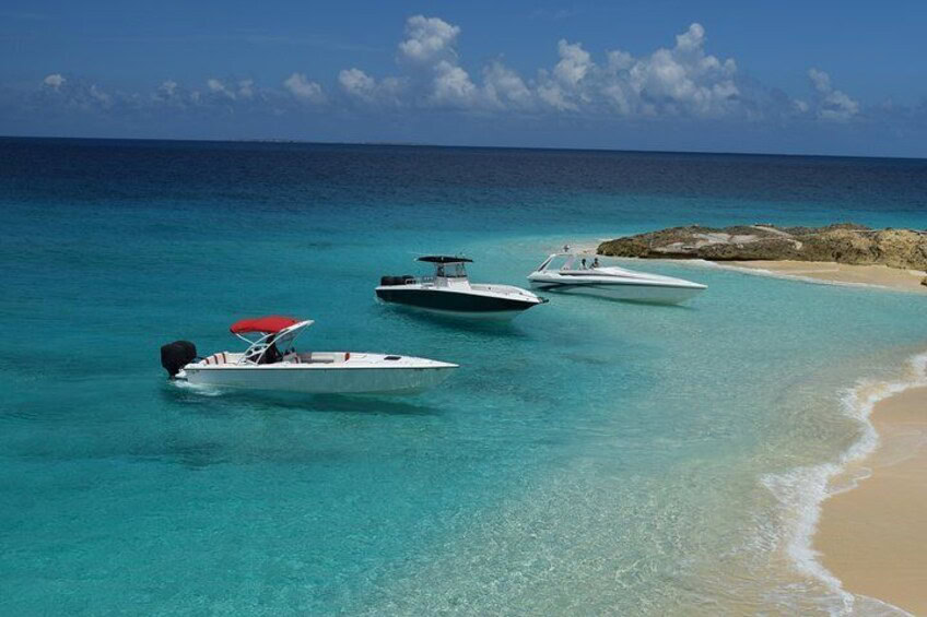 Alquiler de barco exprés privado: de San Martín a Anguila (Sint Maarten)