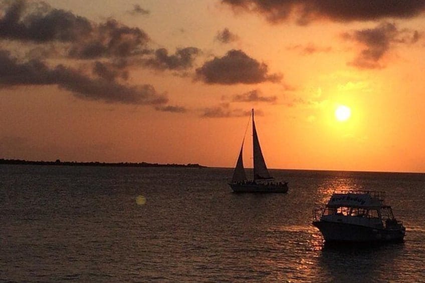 Sunset Cruise with Mojito and Tapas (Bonaire)