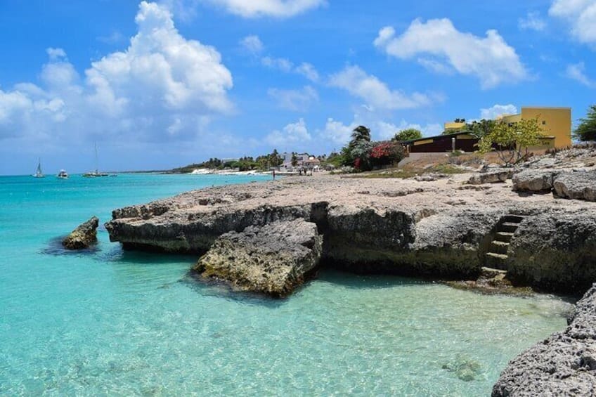 Buceo en grupos pequeños para buceadores no certificados (Aruba)